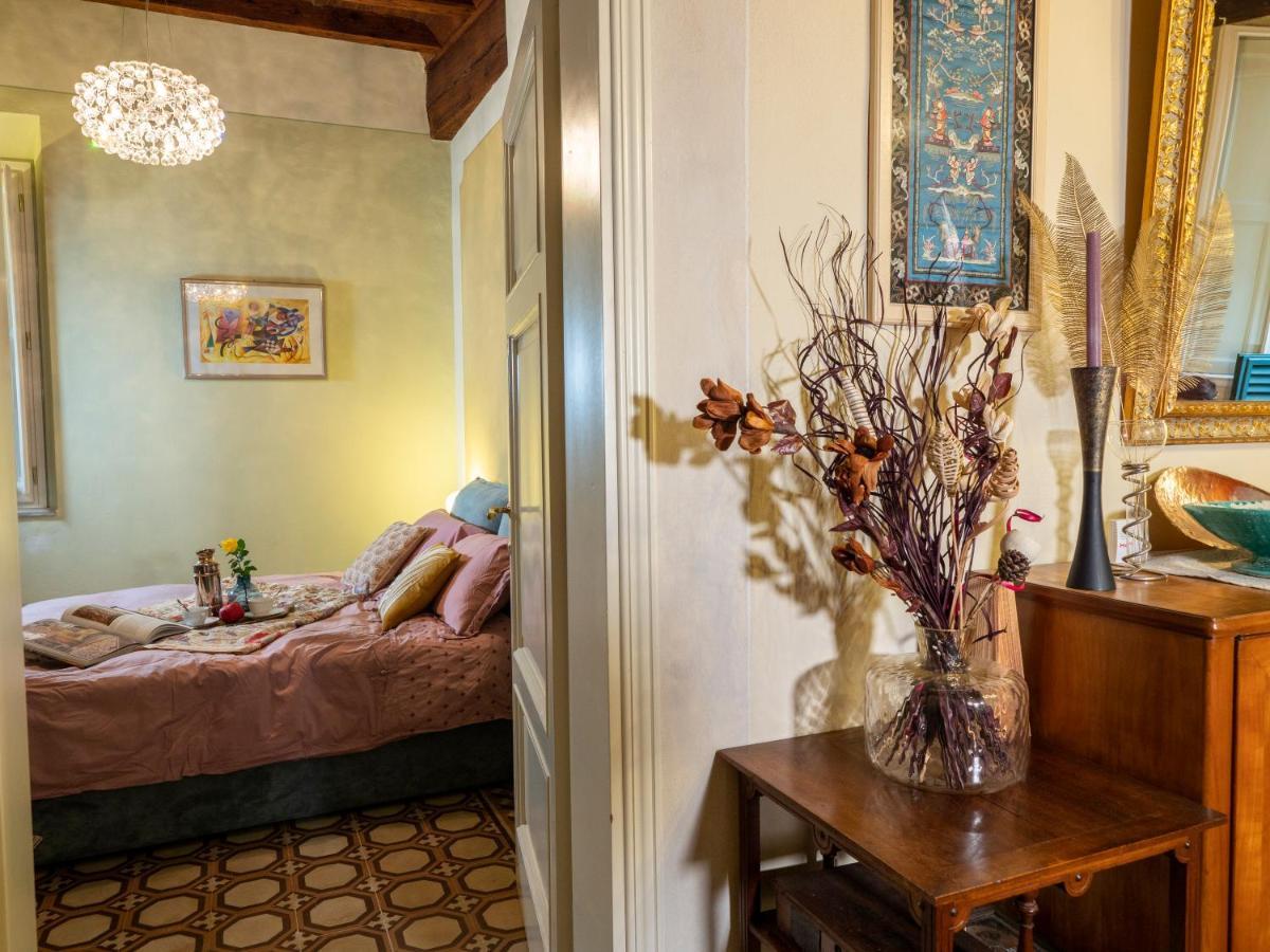 Luxury - Elegante Appartamento Nel Cuore Di ลุคคา ภายนอก รูปภาพ