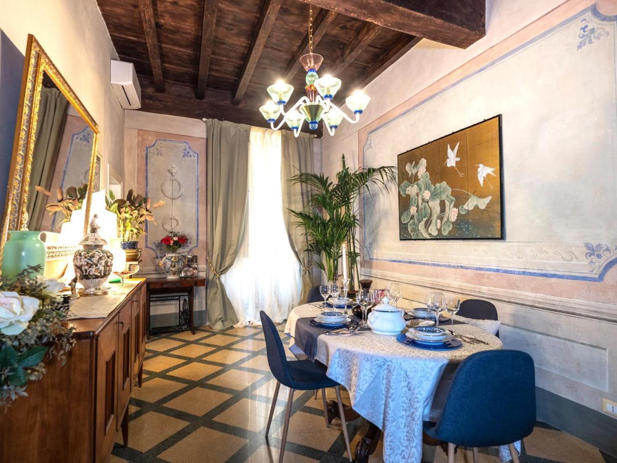 Luxury - Elegante Appartamento Nel Cuore Di ลุคคา ภายนอก รูปภาพ