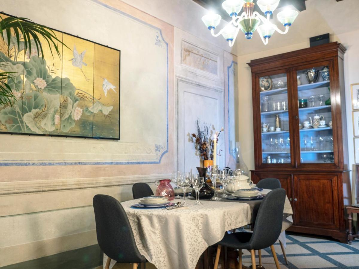 Luxury - Elegante Appartamento Nel Cuore Di ลุคคา ภายนอก รูปภาพ